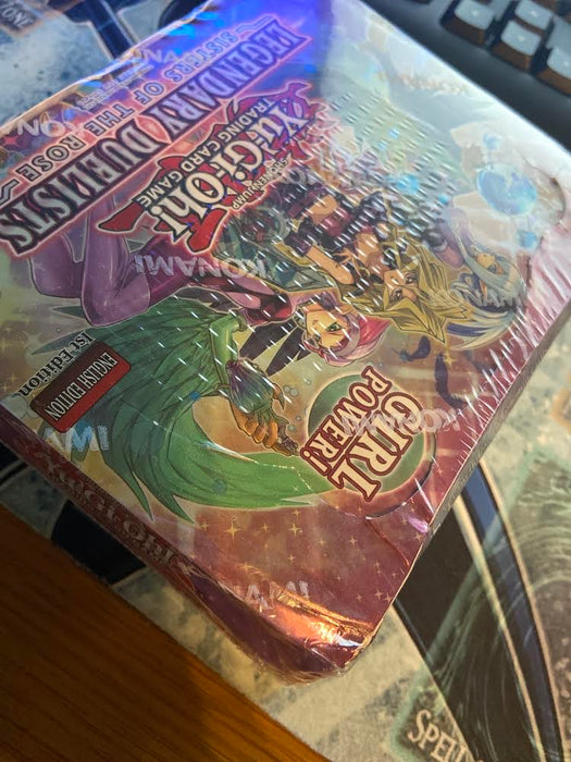 Booster Box: Legendary Duelists: Sisters of the Rose - 1st (small dent outside of the sealed box)