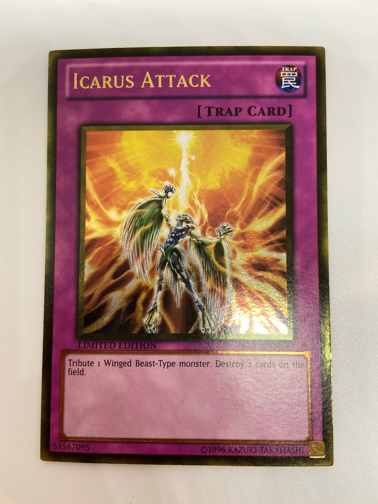 Icarus Attack / Ultra Gold - GLD3-EN049 - LIM