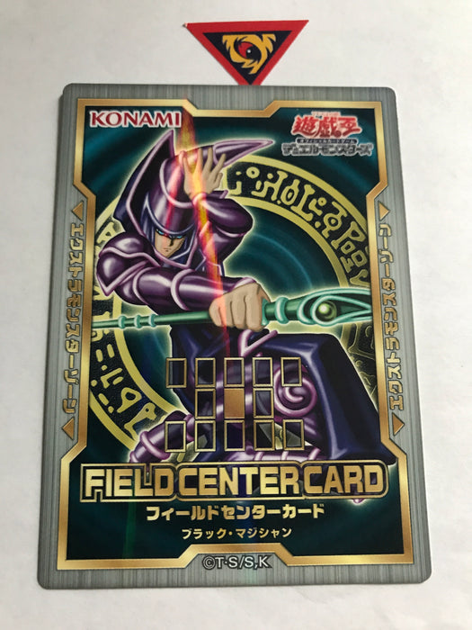Field Center Card (OCG) / Dark Magician 01