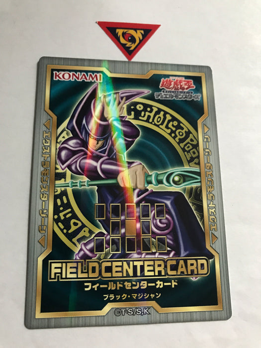 Field Center Card (OCG) / Dark Magician 01